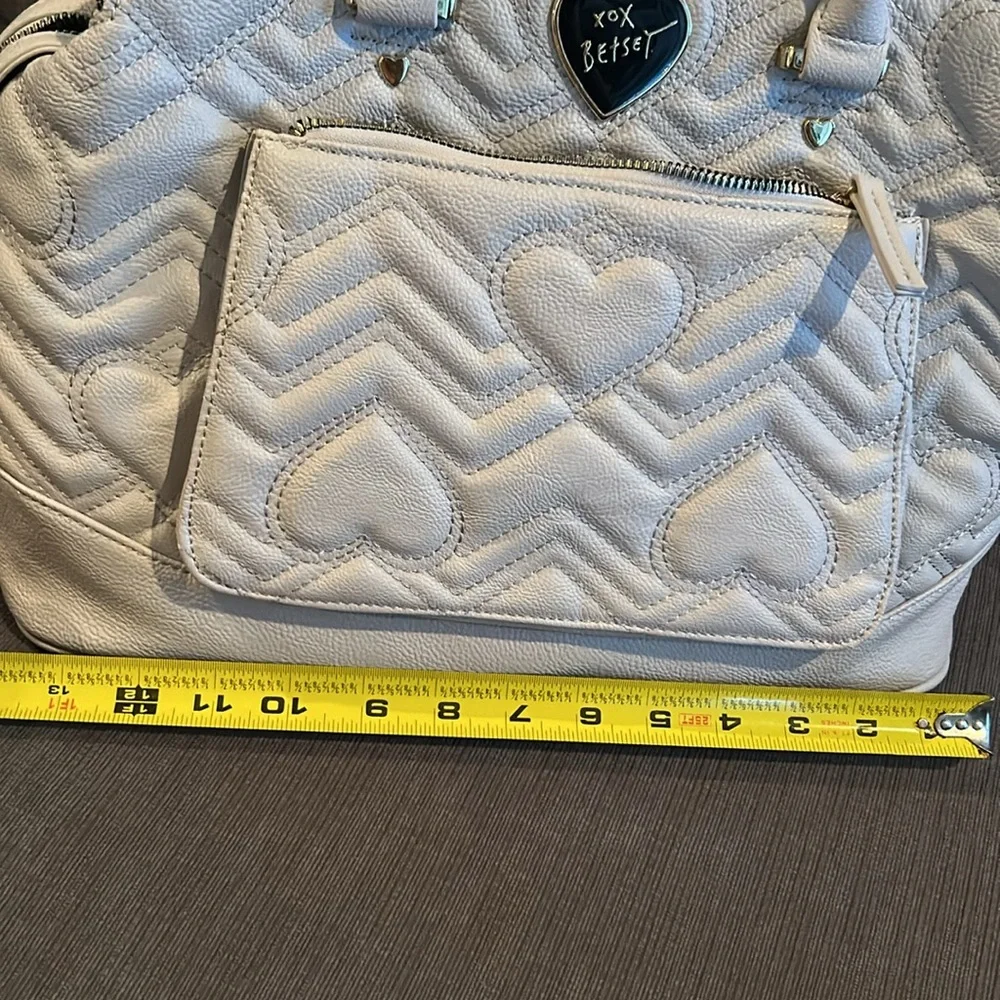 Betsey Johnson Be Mine White Quilted Heart Satchel Bag Crossbody NWOT